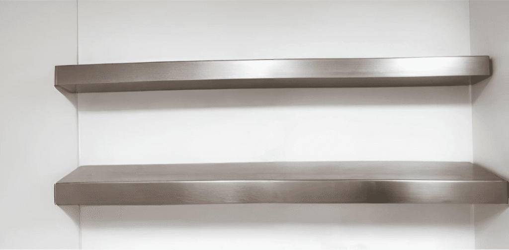 Prateleira de Aço: Aço Inox, Estilo Industrial, Fixação, Carga e Melhores Aplicações 10 prateleira aço inox 01